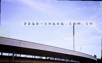 手机一动 数据全跟来

工作无缝跨屏流转

走到哪 文件都跟着

开会时 屏幕同步更新

实时同步 不丢任何消息
